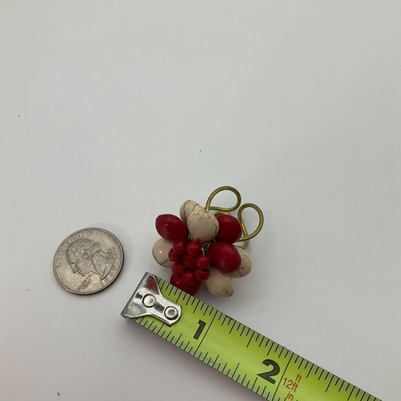 VTG Artisan Handmade Chunky Ring Red White Beaded Flower 3D Adjustable - Picture 6 of 8